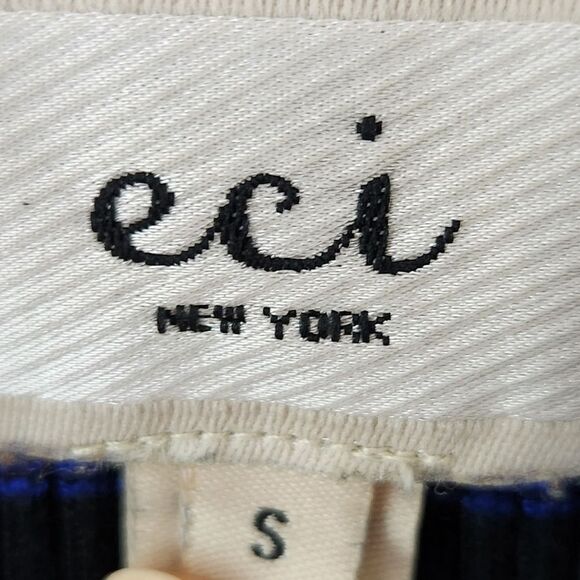 ECI Multicolor Striped Sleeveless Sweater - Picture 3 of 4